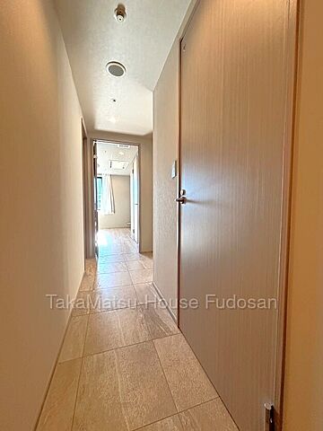 その他 都心なのにバルコニーから緑が森ビル旧分譲の角住戸 4階/-