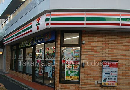 セブンイレブン馬事公苑店まで徒歩3分