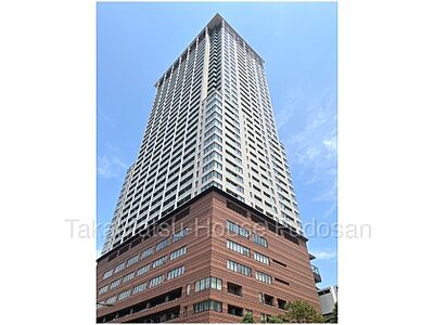 外観：地上42階建てのタワーマンションです。38階に該当のお部屋がございます。