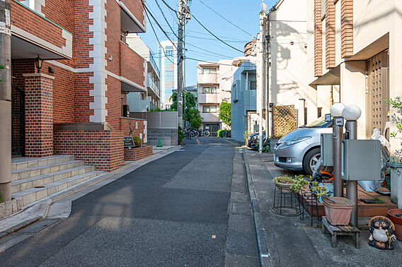 前面道路　突き...