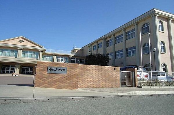 画像15:小松島中学校まで50m