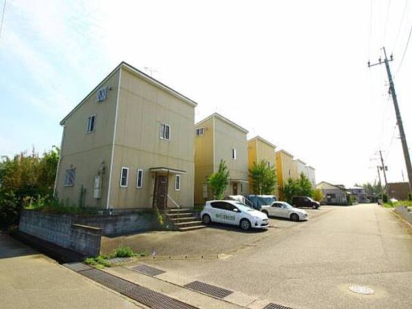 ラ・メゾンドゥレブ B｜福岡県朝倉郡筑前町山隈(賃貸一戸建3DK・--・63.25㎡)の写真 その1