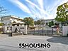 周辺：春日部市立緑中学校 徒歩6分。 430m