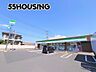 周辺：ファミリーマートさいたま岩槻城町店 徒歩4分。 254m
