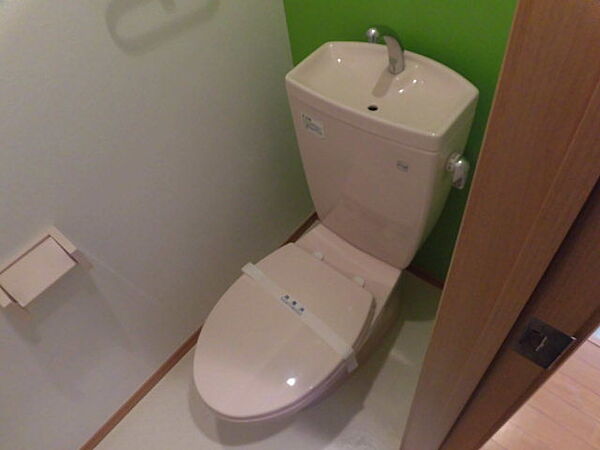 画像14:清潔感のあるきれいなトイレです