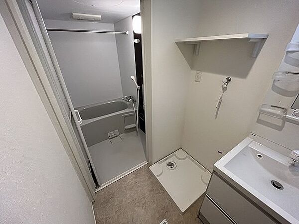 画像10:洗濯機置き場は室内です