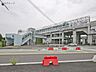周辺：駅 800m グリーンライン「川和町」駅