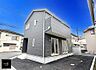 外観：8号棟  ■暮らしを彩る充実した設備仕様が備わった住まい