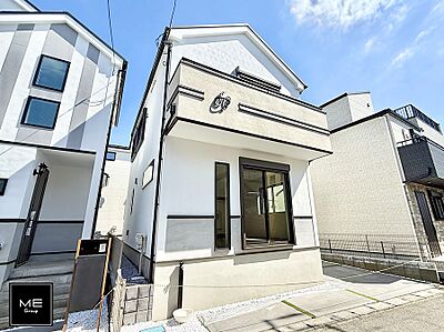 外観:2号棟 ■暮らしを彩る充実した設備仕様が備わった住まい 外観:2号棟 ■暮らしを彩る充実した設備仕様が備わった住まい