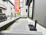 その他：2号棟  ■暮らしに潤いを与える、緑が取り入れられた住まいです