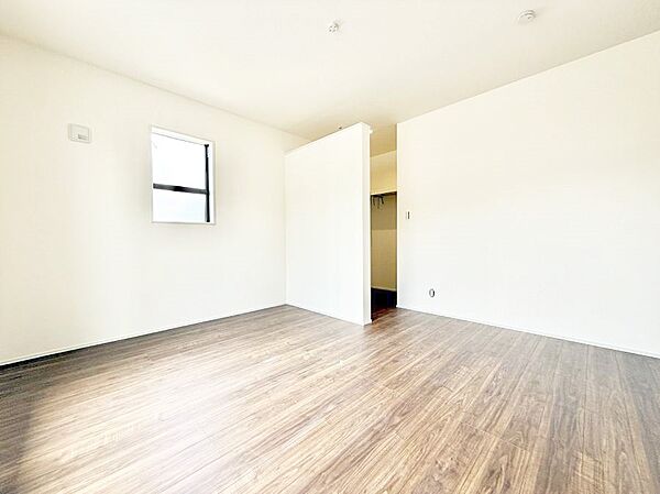 寝室を拡大表示