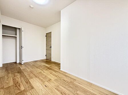 ■落ち着いた色合いのお部屋で穏やかな時間を楽しめます