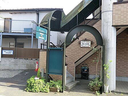 幼稚園・保育園 1600m 敬愛たかお保育園