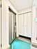 玄関：1号棟  ■ 家族やゲストをやさしく迎える、心地よい空間