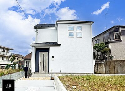 外観：1号棟  ■住まいにゆとりをもたらす57坪以上の敷地