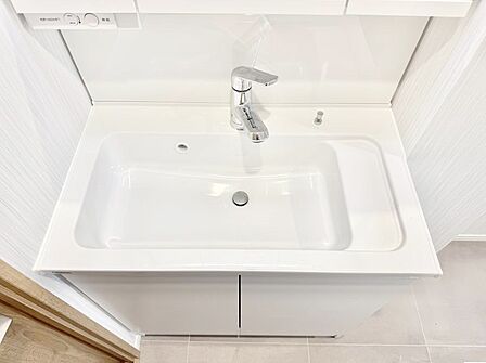 ■手洗いや顔を洗う時も快適に使える便利なシャワー