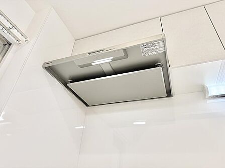 ■調理時の蒸気や匂いが換気扇に誘導され、効率的に排煙ができます。