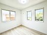 室内：1号棟  ■落ち着いた色合いのお部屋で穏やかな時間を楽しめます