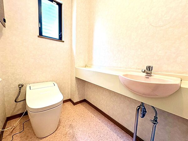 トイレを拡大表示