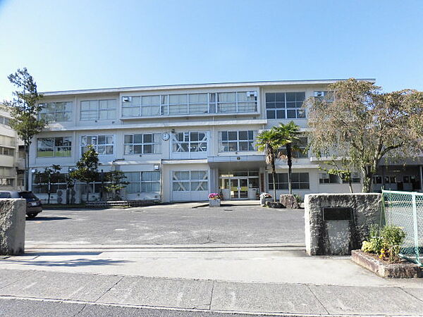 画像19:中津川市立第二中学校（1655m）