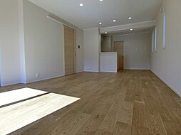 カルム 2階2LDKのリビング/ダイニング