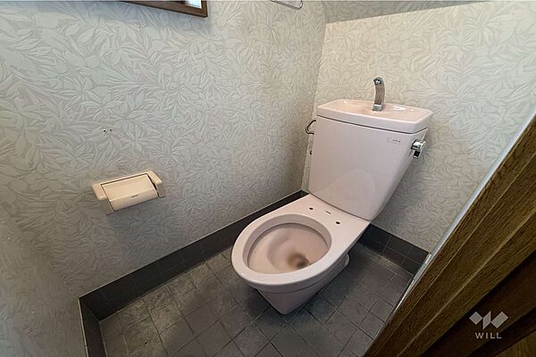 トイレを拡大表示