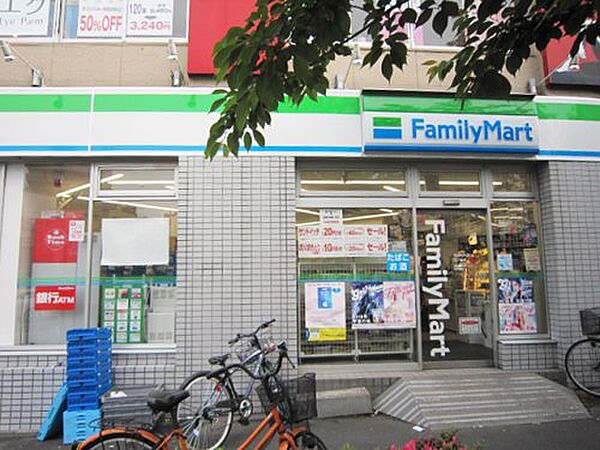 画像22:【コンビニエンスストア】ファミリーマート 三ノ輪店まで359ｍ