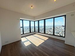 大崎ステーションレジデンス 20階3LDKのリビング/ダイニング