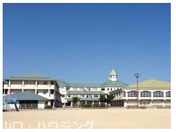 画像23:徳島市立国府中学校 1586m