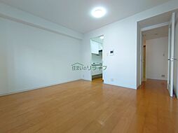 東京メトロ千代田線 代々木公園駅 徒歩5分の賃貸マンション 3階1LDKのリビング/ダイニング
