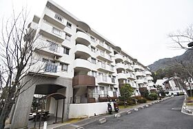 UR若山台第4  ｜ 大阪府三島郡島本町若山台2丁目（賃貸マンション2LDK・4階・66.28㎡） その1