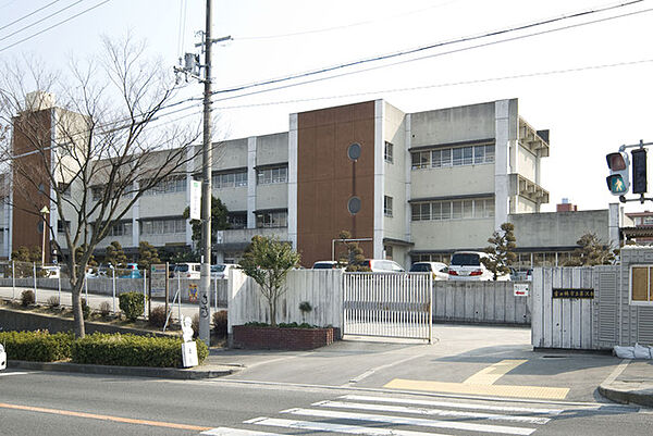 画像4:小学校「富田林市立藤沢台小学校まで450ｍ」