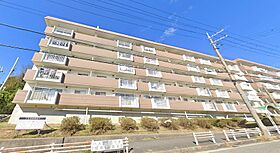 ロイヤルマンション1号棟  ｜ 兵庫県神戸市北区泉台７丁目（賃貸マンション2LDK・5階・49.34㎡） その1