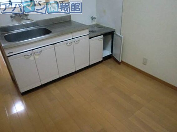 オギカワファーストハイツ_内装_1