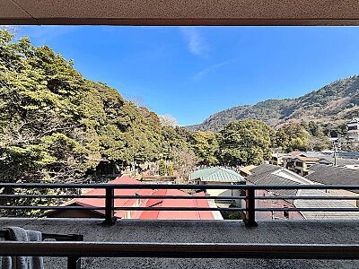 外観：箱根湯本駅徒歩約11分（約850m）4階・東向きの2LDK
