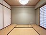 その他：【和室】押し入れもございますので、お布団の収納等に困ることもありません。