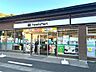 周辺：ファミリーマート 伊東いっぺき湖店（1055m）