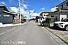 外観：前面道路含む現地写真