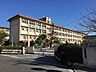 周辺：西陵小学校【鹿児島市立西陵小学校】は、西陵1丁目に位置する1978年創立の小学校です。令和3年度の生徒数は711人で、27クラスあります。校訓は「かしこく　やさしく　たくましく」です。 1750m