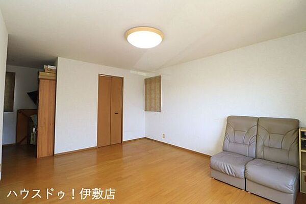洋室を拡大表示