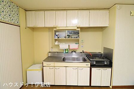 【キッチン】弊社にて無料でリフォーム見積もり致します。ワンストップサービスで物件の購入からリフォーム工事まで弊社にお任せ下さい。