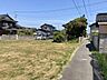 外観：外観および南東側接面道路