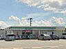 周辺：ファミリーマート米子卸団地店 580m