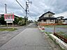 外観：前面道路含む現地写真