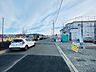 外観：前面道路含む現地写真