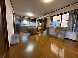 西幸町　中古戸建 4LDKのリビング/ダイニング