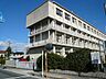 周辺：「甚目寺西小学校」　校訓 「明るく、やりぬく、たくましい子」。各学年2クラス前後。HPの更新頻度が高く、学校内の様子がよくわかります。 540m