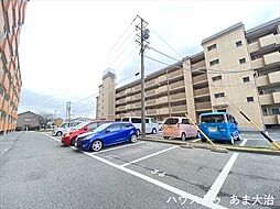 小橋方コーポラス A棟:駐車場