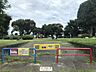 周辺：交通児童公園【遊具や広場が整備された公園で、遊びながら交通ルールも学べる施設。子どもたちが安全に遊べる環境が整い、地域の子育て世帯にも親しまれる憩いの場です。】 500m