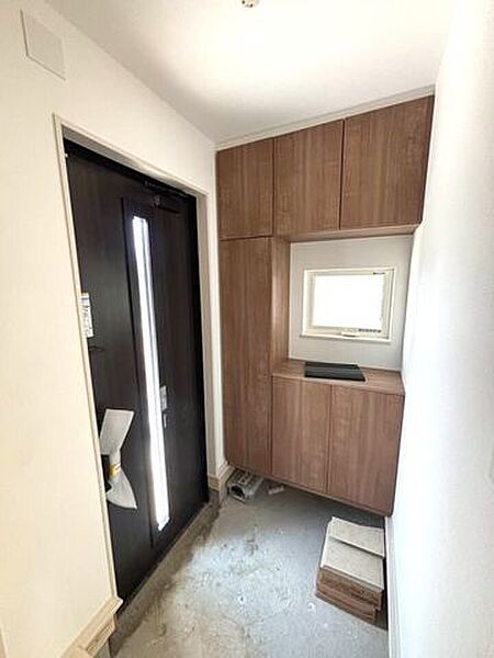 玄関を拡大表示